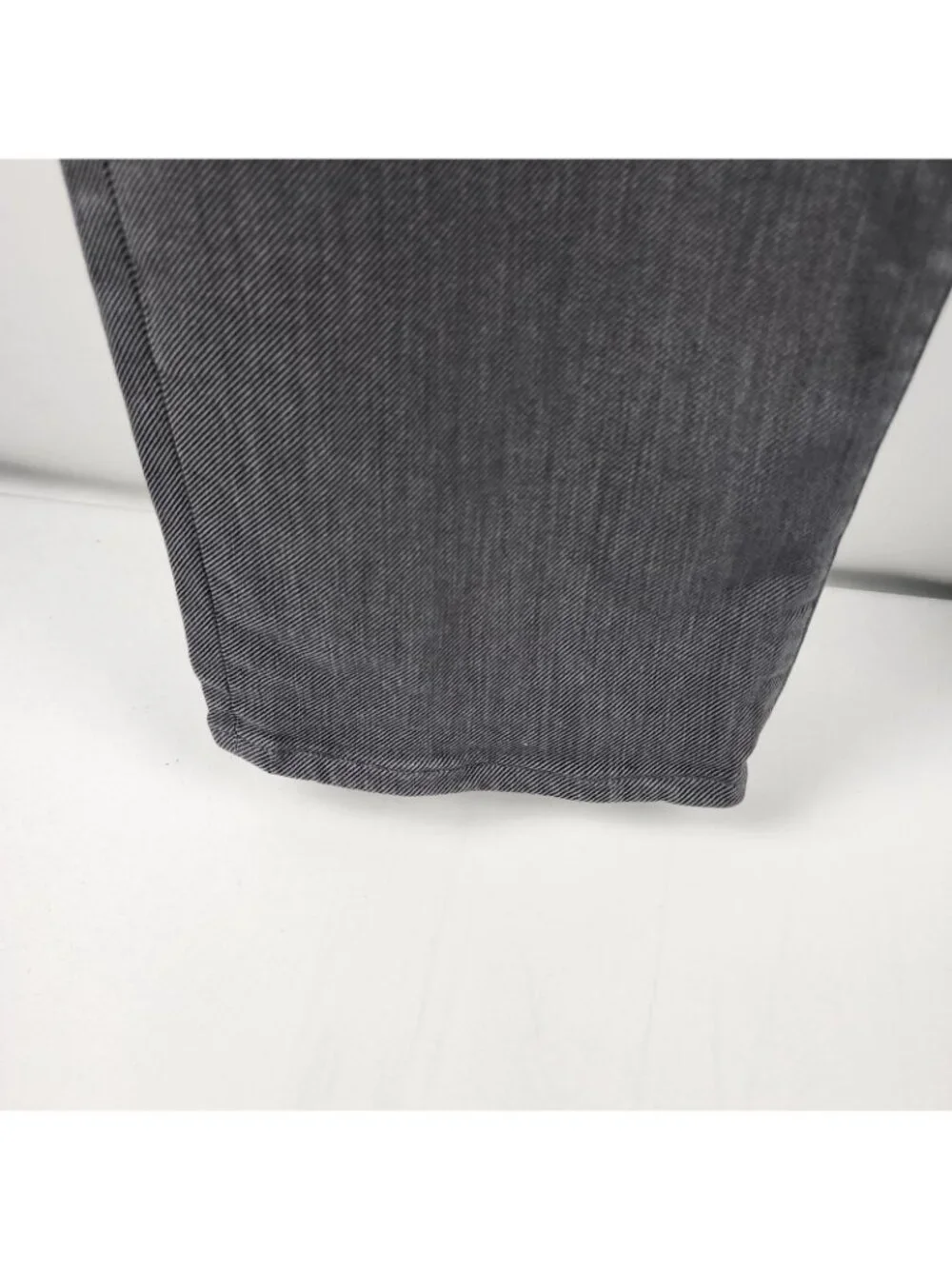 34 Heritage Jeans Men 38x31 Gray Courage Mid Rise Straight Leg Denim